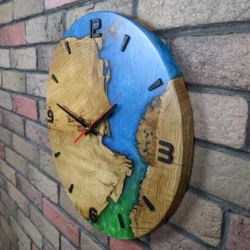 Elegante Blau Epoxy Uhr aus Eichenholz